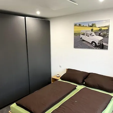 Ferienwohnung In アパート