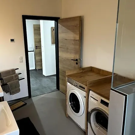 Ferienwohnung In アパート *